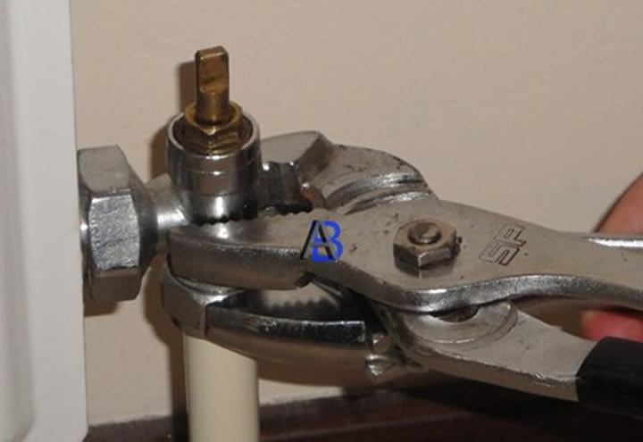 Changing Radiator Valves